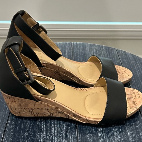 Naturalizer Cami Wedges - Picture 7 of 8